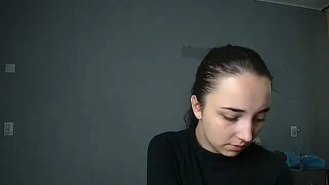 Snapshot of Eva_Gloryy chatting on 09-25-25, 09:13 Eva Gloryy online show from 09-25-25, 09:13