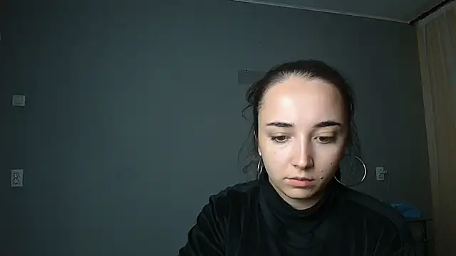 Snapshot of Eva_Gloryy chatting on 09-26-25, 11:31 Eva Gloryy online show from 09-26-25, 11:31