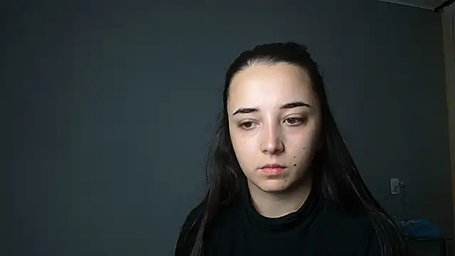 Snapshot of Eva_Gloryy chatting on 09-28-25, 12:10 Eva Gloryy online show from 09-28-25, 12:10