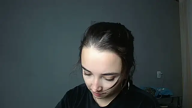 Snapshot of Eva_Gloryy chatting on 11-04-25, 01:32 Eva Gloryy online show from 11-04-25, 01:32