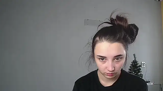 Snapshot of Eva_Gloryy chatting on 01-14-26, 10:10 Eva Gloryy online show from 01-14-26, 10:10