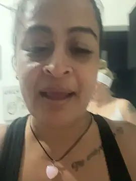 Lili  taylor online show from 12-17-25, 11:22