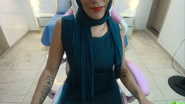 Zulema hamdi online show from 02-08-25, 07:27