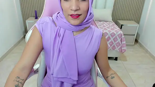 Zulema hamdi online show from 03-19-25, 06:24