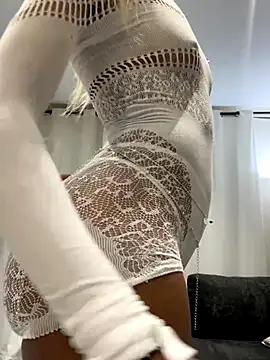 Go Meg online show from 12-18-25, 02:17