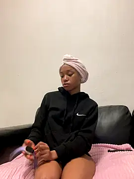 Go Meg online show from 12-22-25, 01:24