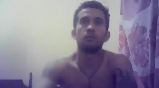 Snapshot of EstebanAkyLu chatting on 01-17-25, 09:28 EstebanAkyLu online show from 01-17-25, 09:28