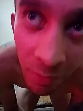 Snapshot of EstebanAkyLu chatting on 03-12-25, 08:41 EstebanAkyLu online show from 03-12-25, 08:41