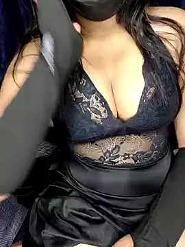 Snapshot of Love_Evaa chatting on 03-05-25, 05:50 Love Evaa online show from 03-05-25, 05:50