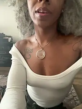 Snapshot of thegodstayce chatting on 10-10-25, 04:50 thegodstayce online show from 10-10-25, 04:50