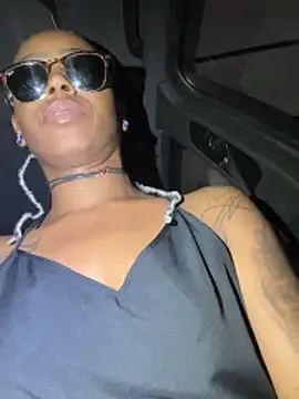 Snapshot of thegodstayce chatting on 12-14-25, 12:27 thegodstayce online show from 12-14-25, 12:27