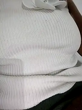 tasty Chocobaar online show from 11-23-25, 02:39