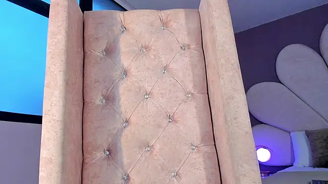 Snapshot of ValeriaOrtega chatting on 10-15-25, 11:43 ValeriaOrtega online show from 10-15-25, 11:43