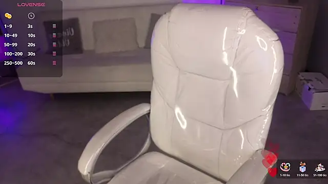 Nicole Foxx  online show from 01-08-26, 07:38