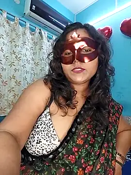 Snapshot of hevensex143 chatting on 03-01-26, 08:11 hevensex143 online show from 03-01-26, 08:11