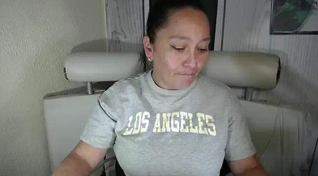 JULIANAWET69 online show from 02-14-25, 01:56