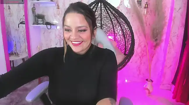 victoria  floyd online show from 01-30-25, 06:13