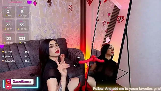 Aurora thomas  1 online show from 02-12-25, 06:30