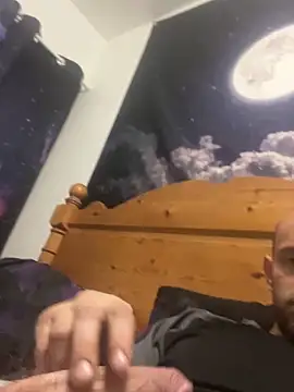 Snapshot of wyattstone chatting on 10-04-25, 02:53 wyattstone online show from 10-04-25, 02:53