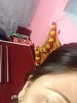 Snapshot of Bhavya_Bhan chatting on 01-31-25, 11:46 Bhavya Bhan online show from 01-31-25, 11:46