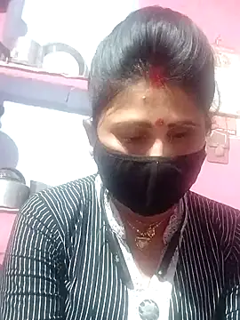Snapshot of Bhavya_Bhan chatting on 01-31-25, 04:17 Bhavya Bhan online show from 01-31-25, 04:17