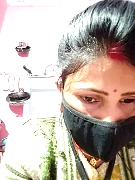 Snapshot of Bhavya_Bhan chatting on 02-01-25, 03:39 Bhavya Bhan online show from 02-01-25, 03:39