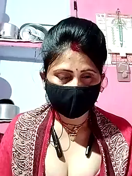 Snapshot of Bhavya_Bhan chatting on 02-01-25, 06:40 Bhavya Bhan online show from 02-01-25, 06:40