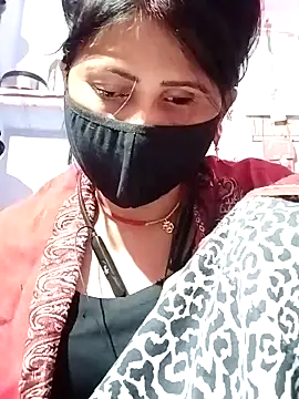 Snapshot of Bhavya_Bhan chatting on 02-10-25, 12:52 Bhavya Bhan online show from 02-10-25, 12:52