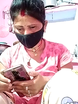 Snapshot of Bhavya_Bhan chatting on 03-03-25, 02:36 Bhavya Bhan online show from 03-03-25, 02:36
