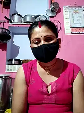 Snapshot of Bhavya_Bhan chatting on 03-04-25, 05:45 Bhavya Bhan online show from 03-04-25, 05:45