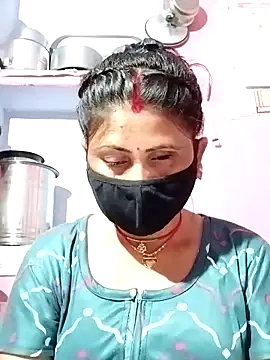 Snapshot of Bhavya_Bhan chatting on 03-05-25, 06:23 Bhavya Bhan online show from 03-05-25, 06:23