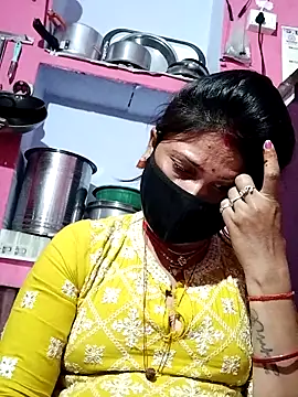 Snapshot of Bhavya_Bhan chatting on 03-19-25, 05:39 Bhavya Bhan online show from 03-19-25, 05:39