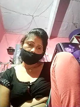 Snapshot of Bhavya_Bhan chatting on 10-12-25, 12:42 Bhavya Bhan online show from 10-12-25, 12:42