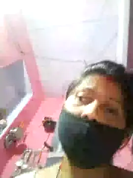 Snapshot of Bhavya_Bhan chatting on 10-20-25, 12:55 Bhavya Bhan online show from 10-20-25, 12:55