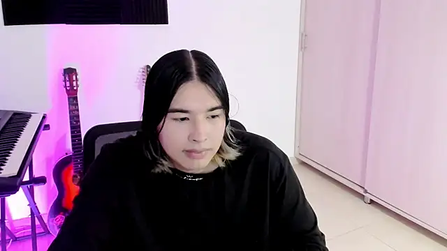 Snapshot of JordiWilld chatting on 10-05-25, 12:31 JordiWilld online show from 10-05-25, 12:31