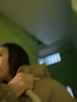 Snapshot of _Vaali_ chatting on 01-21-25, 02:11 Vaali online show from 01-21-25, 02:11