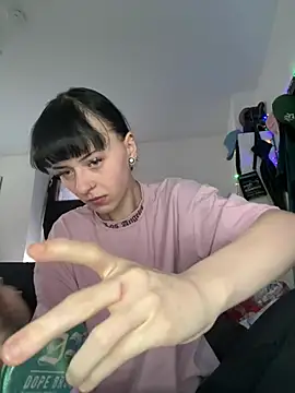 Ciara2004 online show from 01-17-26, 08:52