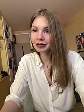 ReginaSparkle online show from 02-26-25, 01:11