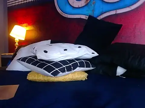 Snapshot of Cristian_white chatting on 03-21-25, 12:29 Cristian white online show from 03-21-25, 12:29