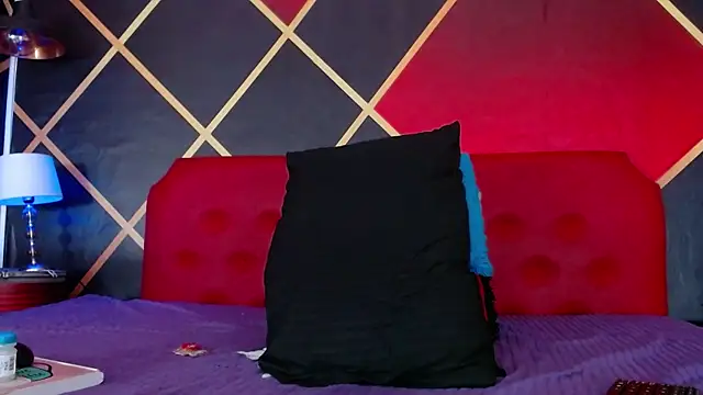 Snapshot of Cristian_white chatting on 09-10-25, 04:51 Cristian white online show from 09-10-25, 04:51