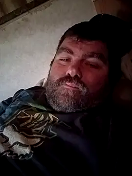 Rcraigue4 online show from 02-04-25, 10:55