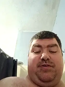 Rcraigue4 online show from 10-18-25, 04:08