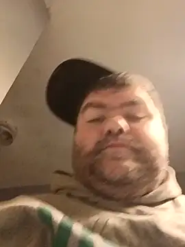 Rcraigue4 online show from 11-04-25, 09:19