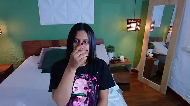 tinyy whore18 online show from 03-23-26, 02:43