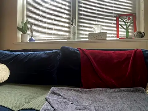 Snapshot of Prolapse_Pig chatting on 10-19-25, 04:40 Prolapse Pig online show from 10-19-25, 04:40