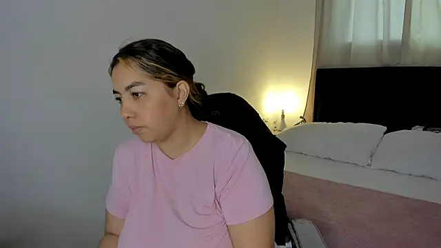 Snapshot of brithany_olson25 chatting on 02-06-26, 12:08 brithany olson25 online show from 02-06-26, 12:08