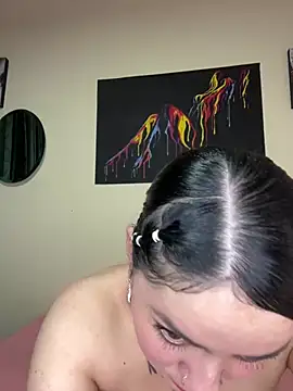 Snapshot of Emmie_Hot chatting on 02-18-25, 06:15 Emmie Hot online show from 02-18-25, 06:15