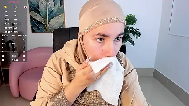 Ayha khalaf online show from 10-09-25, 01:14