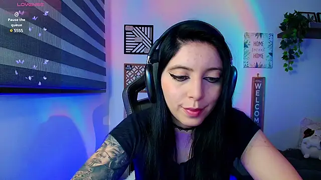 Snapshot of love_sharol_ chatting on 02-22-25, 12:27 love sharol online show from 02-22-25, 12:27