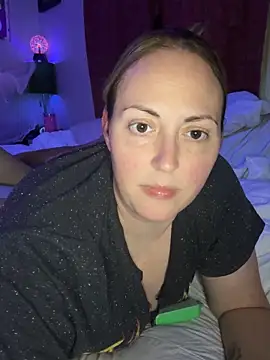 Snapshot of Dadbod4you chatting on 10-14-25, 04:57 Dadbod4you online show from 10-14-25, 04:57